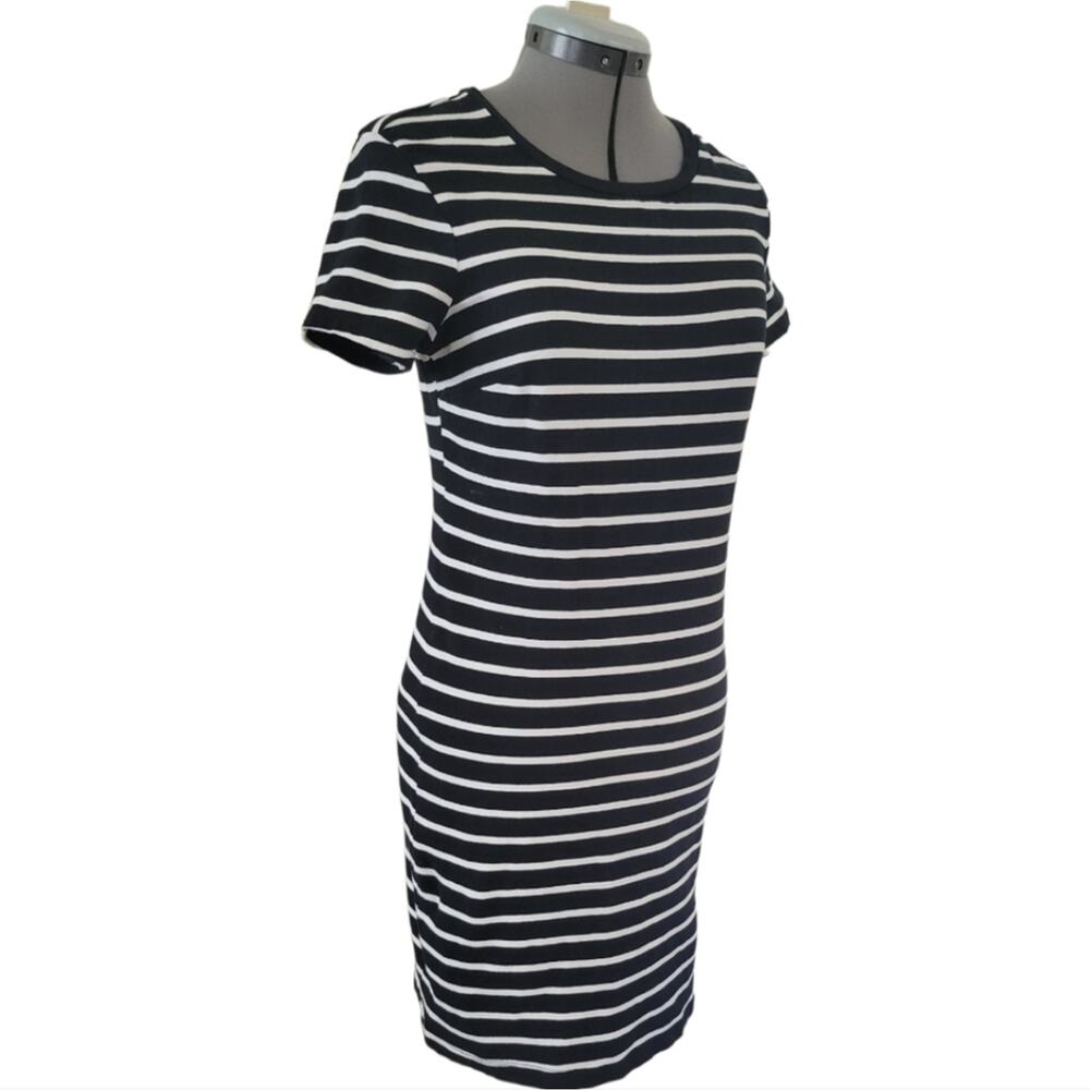 Old Navy Stretch Fit Striped Short Sleeved Dress Size Small Black White